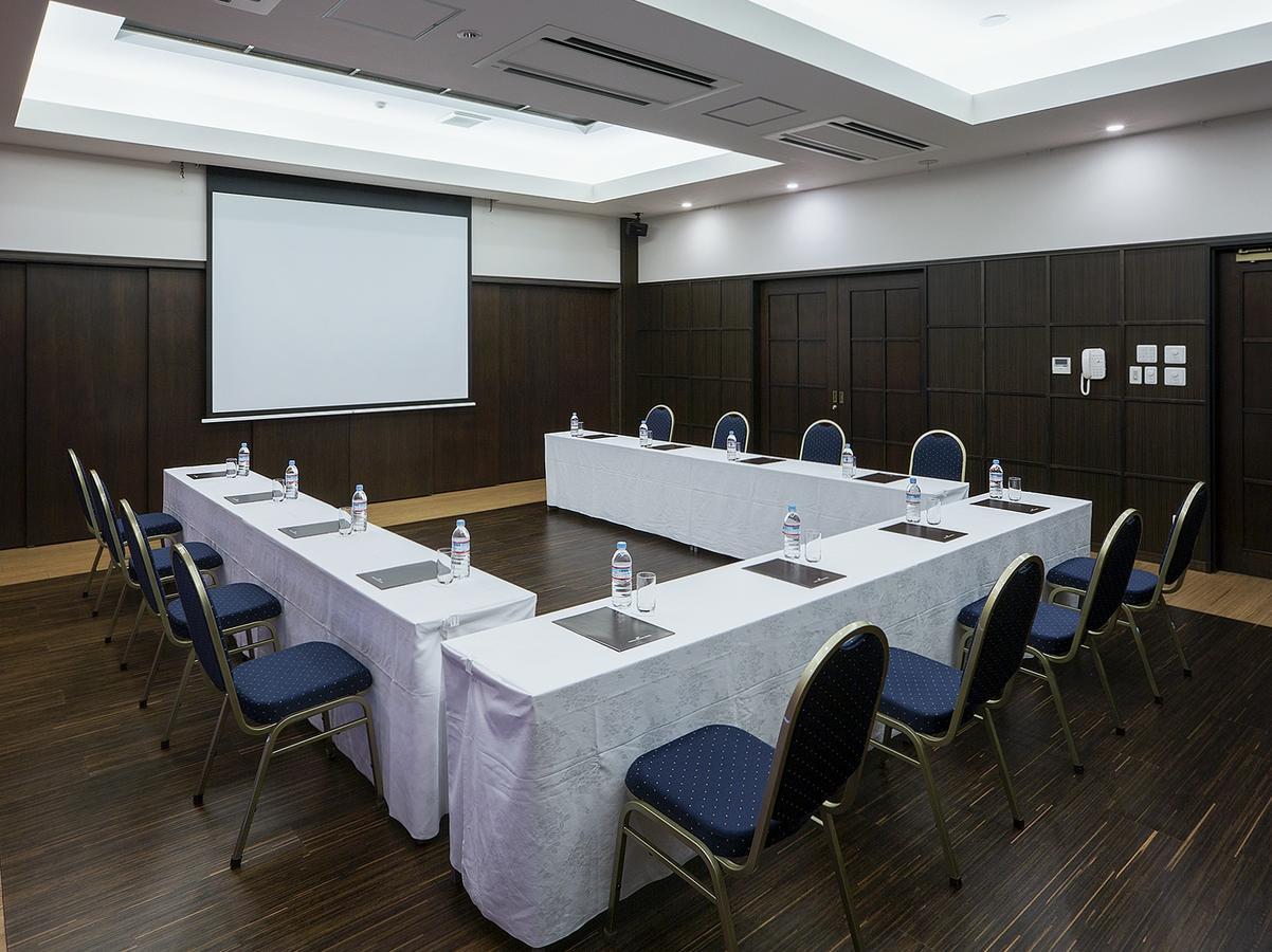 Kiryu Grand Hotel Buitenkant foto