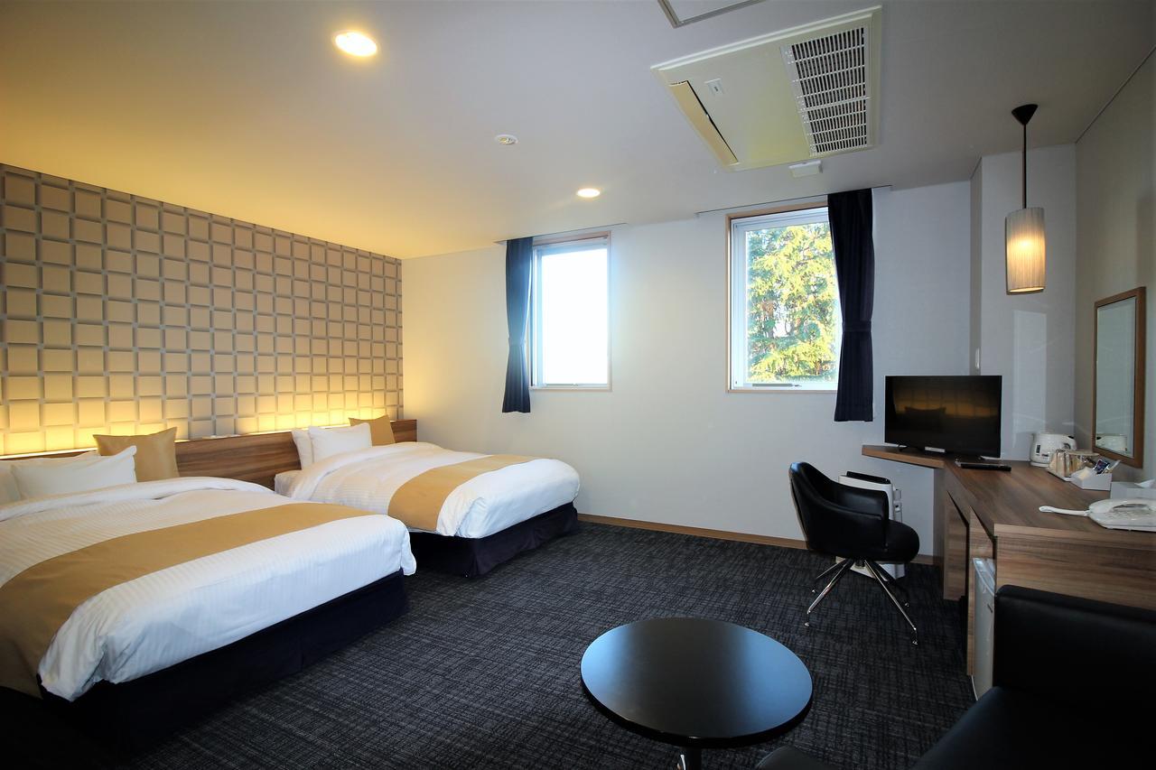 Kiryu Grand Hotel Buitenkant foto